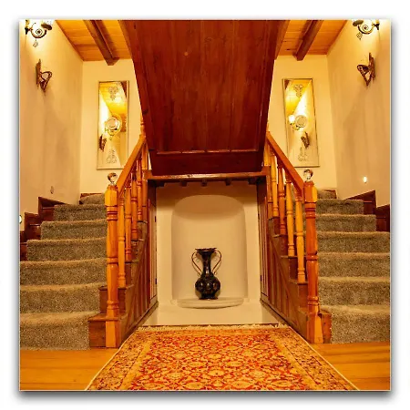 Meltem Hanim Konagi * Ula